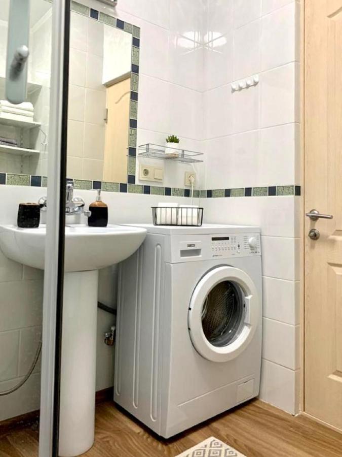Студия New York В Самом Центре Города Apartment อัลมาตี ภายนอก รูปภาพ
